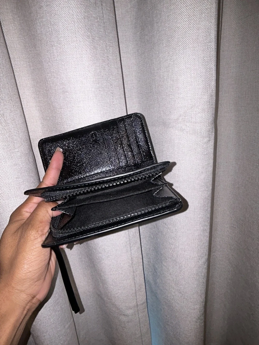 Marc Jacobs Black Patent Double-J Compact Phone Wallet Case